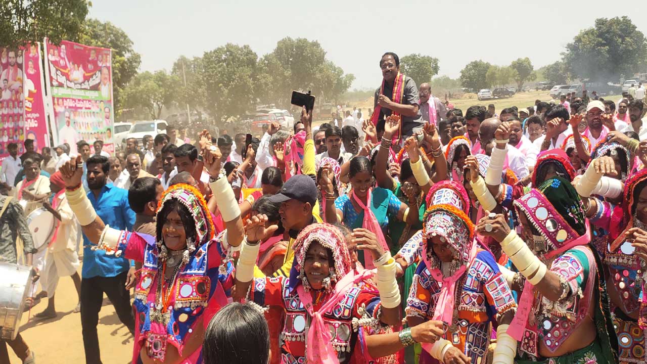 ఓర్వలేకనే ప్రతిపక్షాల రాద్ధాంతం