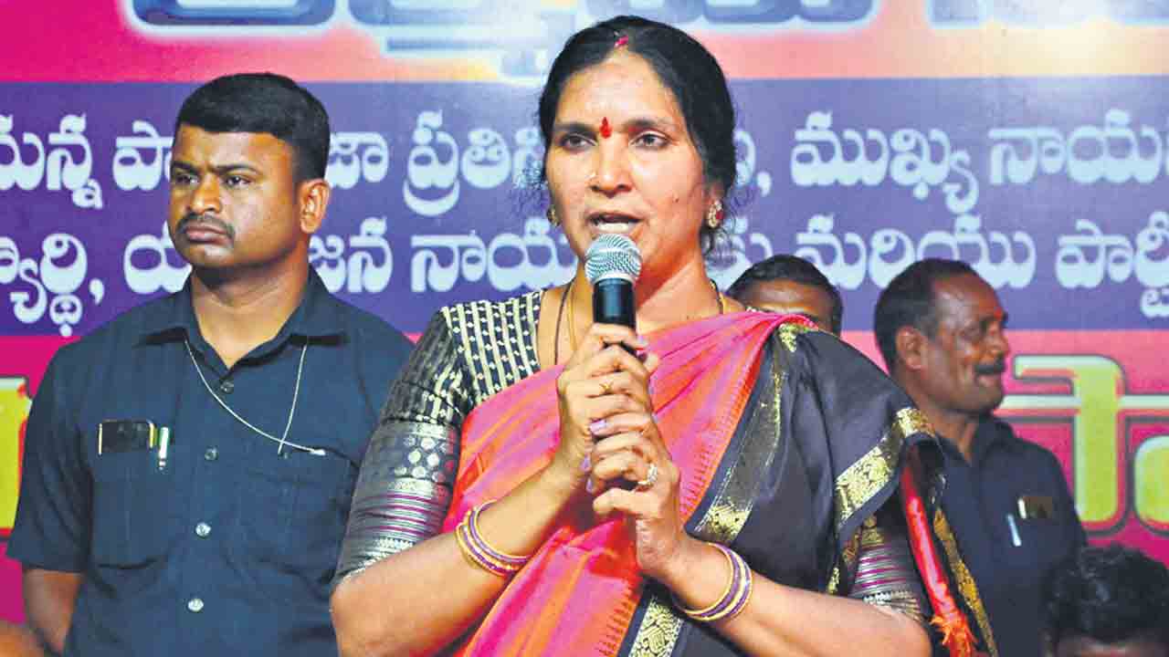 దేశానికి తెలంగాణే ఆదర్శం :