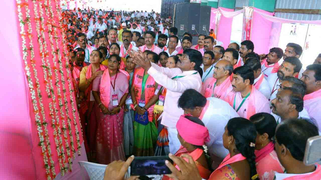 కేసీఆర్‌తోనే రాష్ట్రం సుభిక్షం