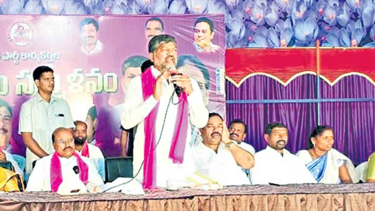 ఇంటింటికీ సంక్షేమ ఫలాలు