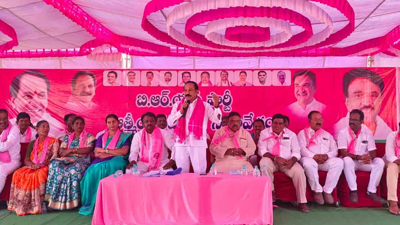 ఆగంగాళ్లకు దూరంగా ఉండాలి