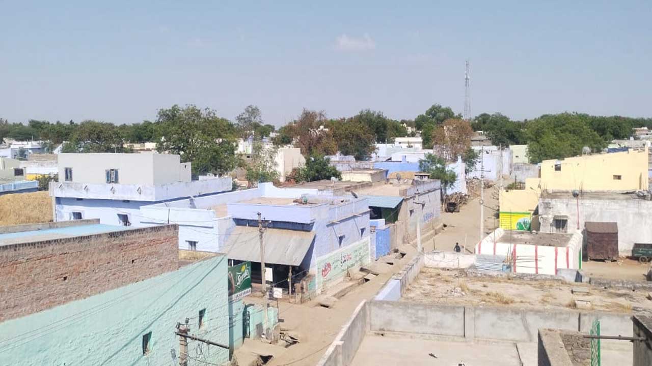 పల్లె కీర్తి.. కావాలి స్ఫూర్తి