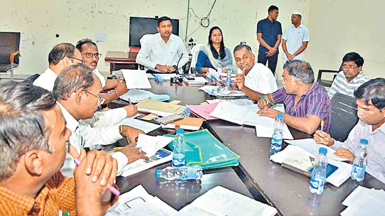 నిధుల కొరత లేదు