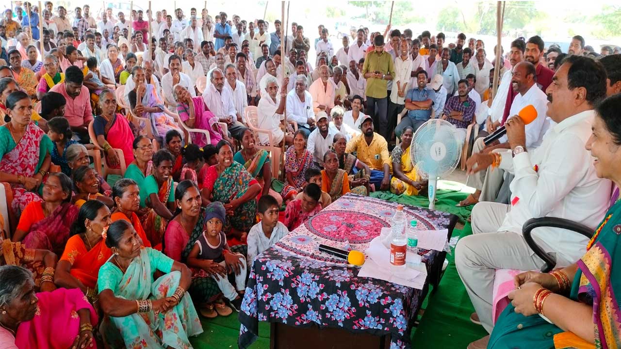 Minister Dayakar Rao | కాంగ్రెస్‌ జమానాలో ఏం చేశారో రచ్చబండ కాడ చర్చ పెట్టాలే : మంత్రి దయాకర్‌రావు