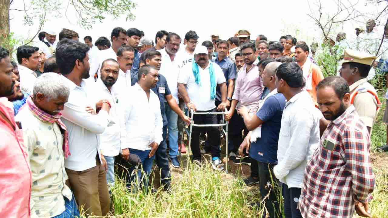 Minister Gangula | అకాల వర్షాలతో నష్టపోయిన రైతులకు పరిహారం అందిస్తాం : మంత్రి గంగుల