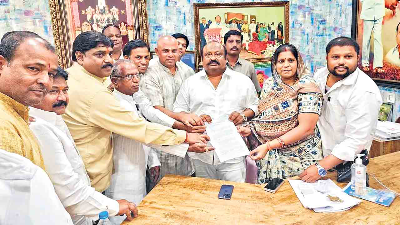 లోధ్‌ వర్గానికి భవన నిర్మాణ పత్రాలు