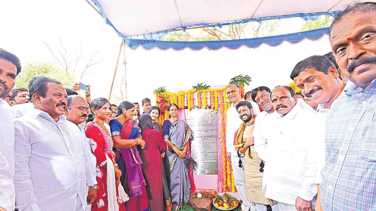 పథకాల రూపంలో ప్రతి ఇంట్లో కేసీఆర్‌