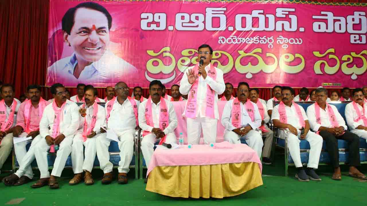 Minister Niranjan Reddy | బీజేపీ, కాంగ్రెస్‌కు ప్రజలే  బుద్ధి చెబుతారు : మంత్రి నిరంజన్‌ రెడ్డి