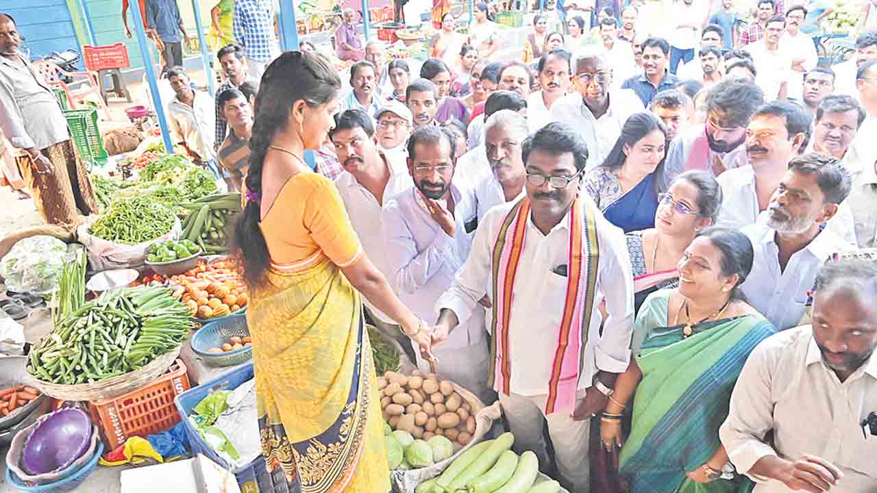 గోళ్లపాడు కాలువ ఆధునీకరణతో.. త్రీటౌన్‌కు మహర్దశ