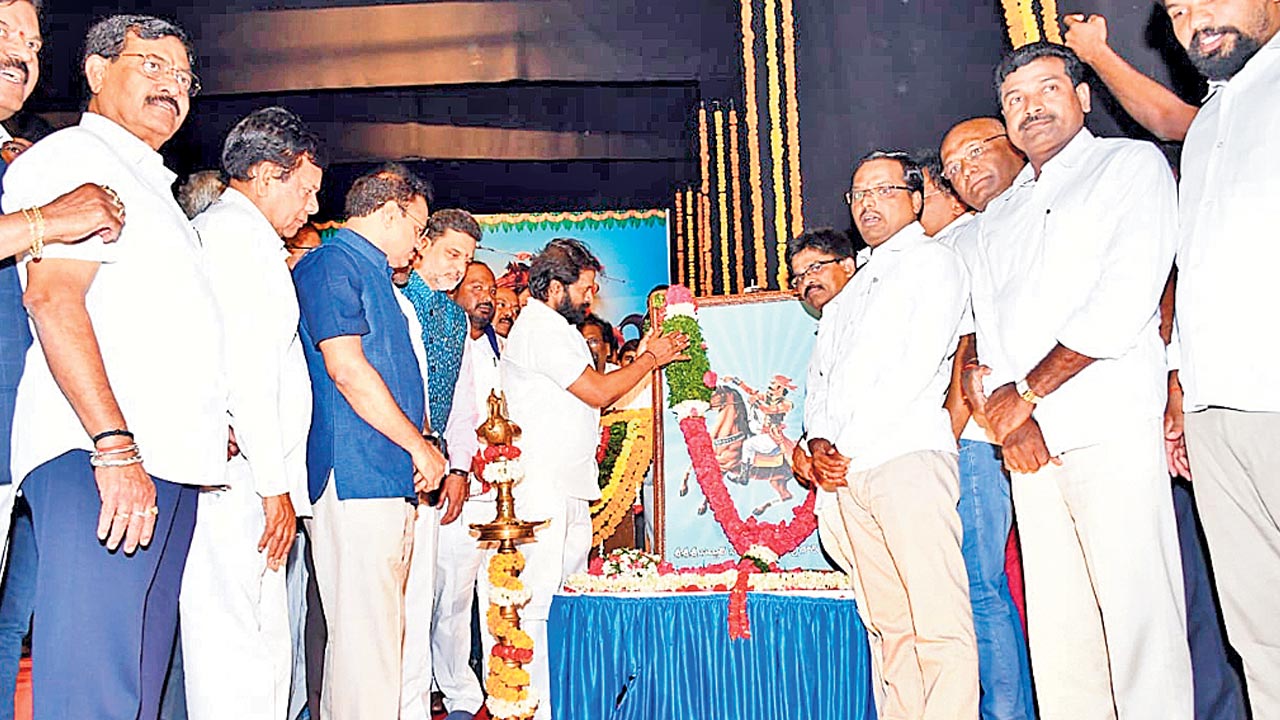 పోరాటయోధుడు సర్వాయి పాపన్నగౌడ్‌