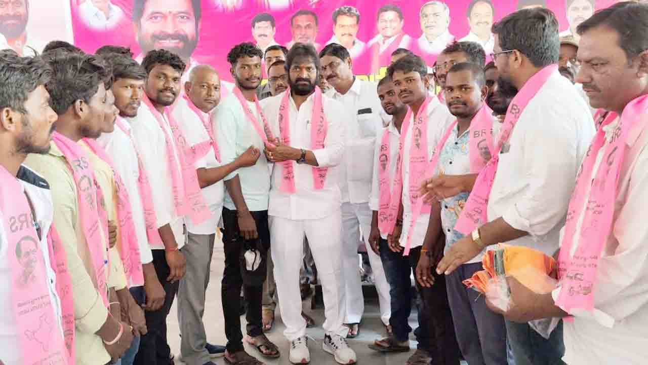 Minister Srinivas Goud | ప్రభుత్వ పనితీరుకు ఆకర్షితులై  బీఆర్‌ఎస్‌లో చేరికలు : మంత్రి శ్రీనివాస్‌ గౌడ్‌