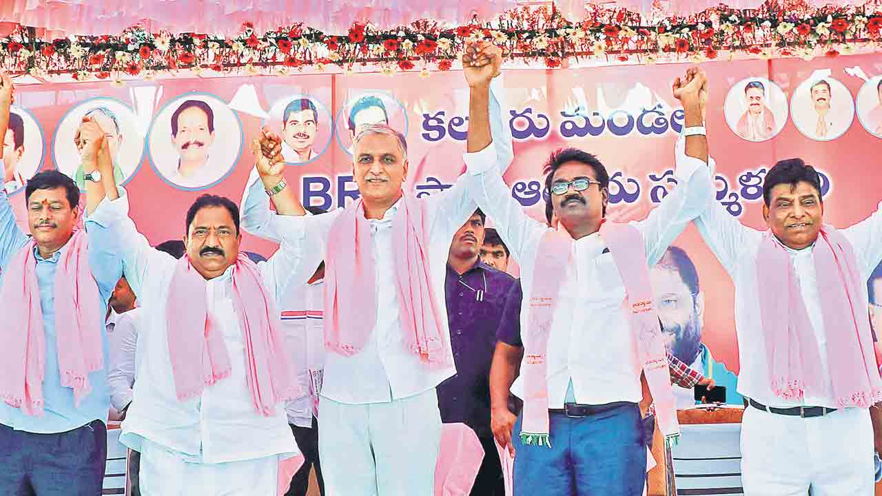 విభజన హామీలు.. నీటి మూటలు