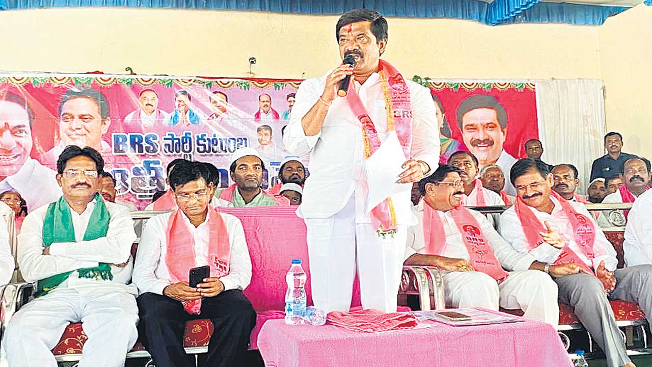 కార్యకర్తలను కంటికి రెప్పలా కాపాడుకుంటాం