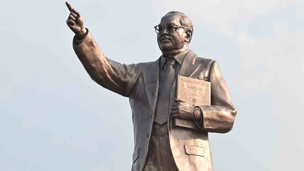 బాబాసాహెబ్‌ బాటలో…