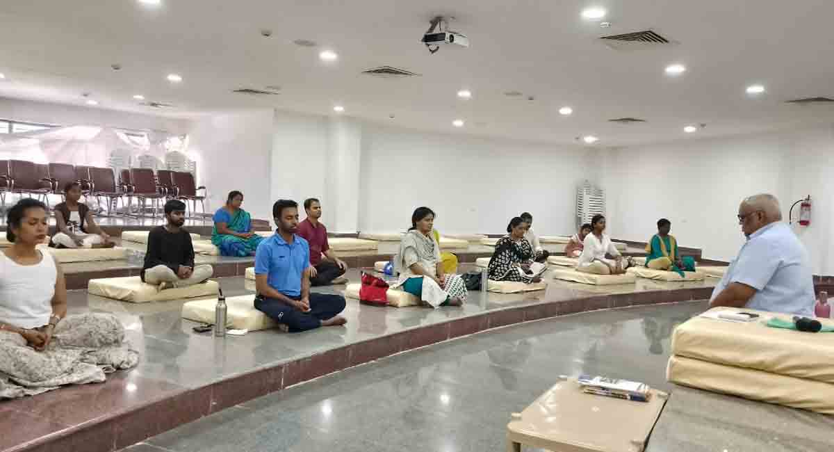 తెలంగాణకు మణిహారం బుద్ధవనం