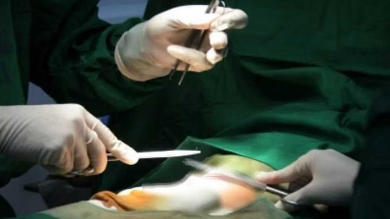 Noida | తుంటి విరిగిందని ఆసుపత్రికి వెళితే.. గుండె ఆపరేషన్‌ చేశారు..! పేషంట్‌ మృతితో వైద్యులపై మండిపడ్డ బంధువులు..!