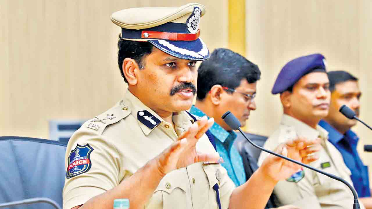 ఆన్‌లైన్‌ బెట్టింగ్‌ ఆటకట్టు