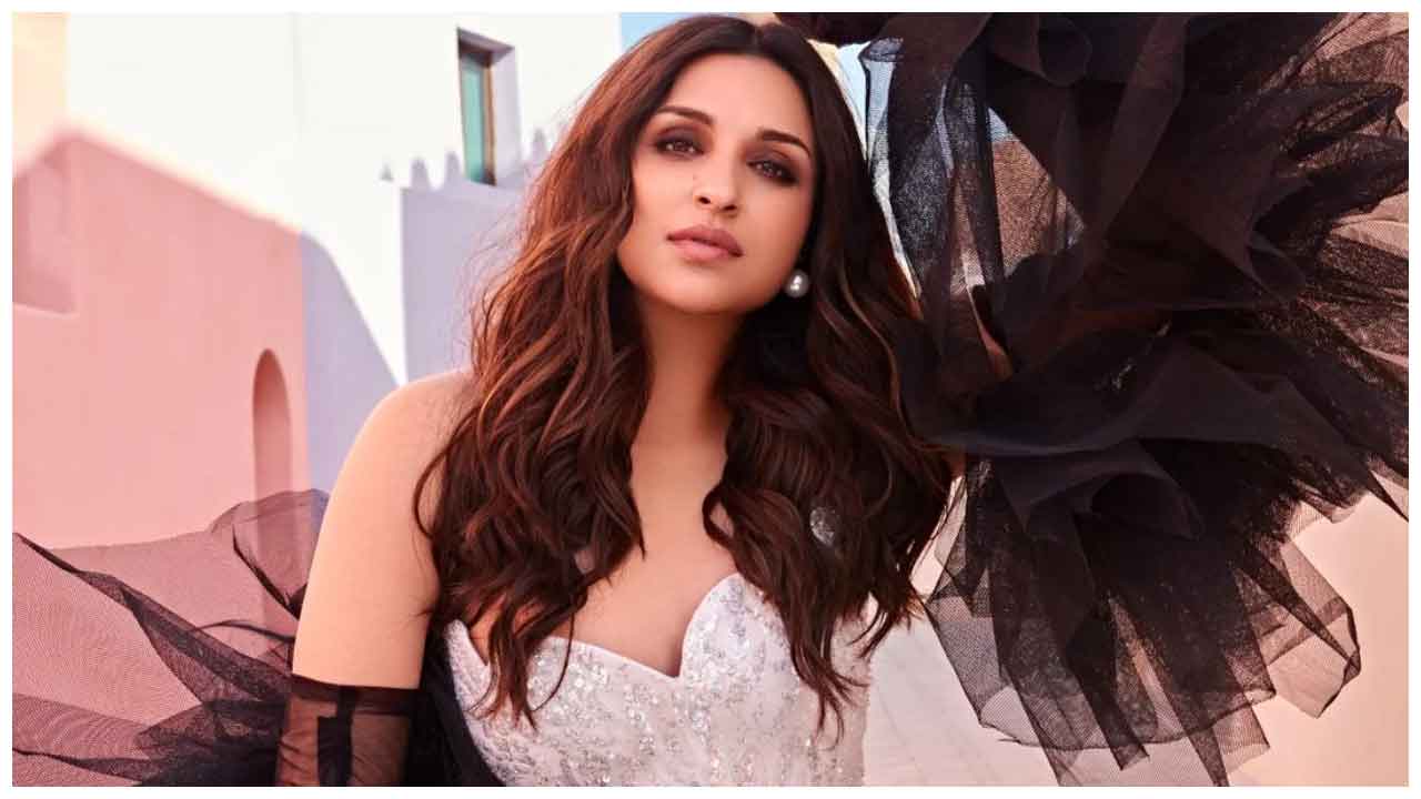 Parineeti Chopra | ట్రెండీ అందాలతో మురిపిస్తున్న ప‌రిణీతి చోప్రా..