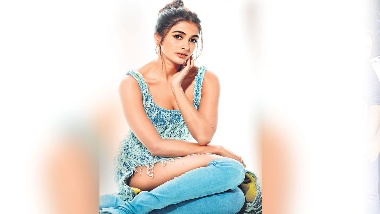 Pooja Hegde | ఆ రూమర్స్‌ చూసి నా పేరెంట్స్‌ కూడా నిజమేనా అని అడుగుతున్నారు : పూజా హెగ్డే