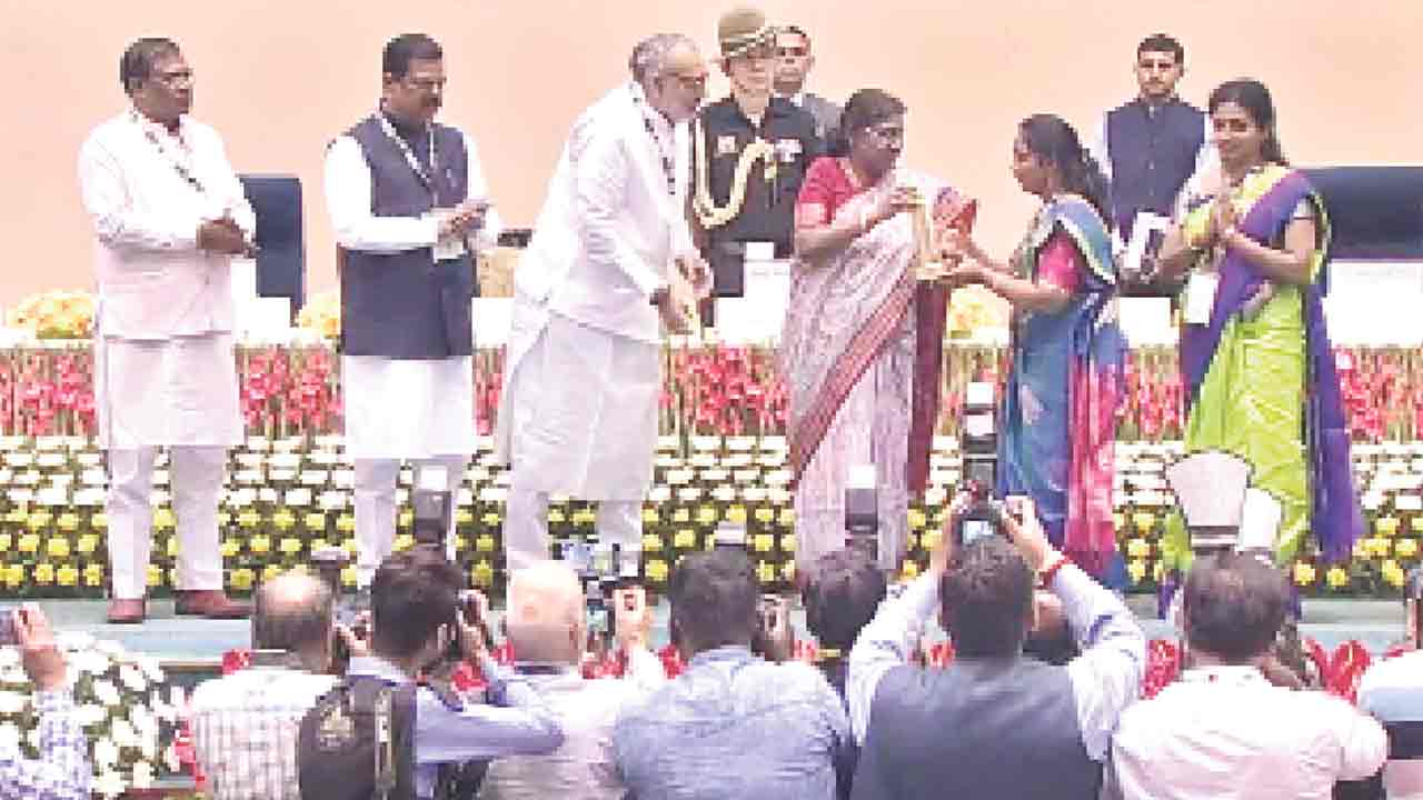 గౌతంపూర్‌కు జాతీయ పురస్కారం