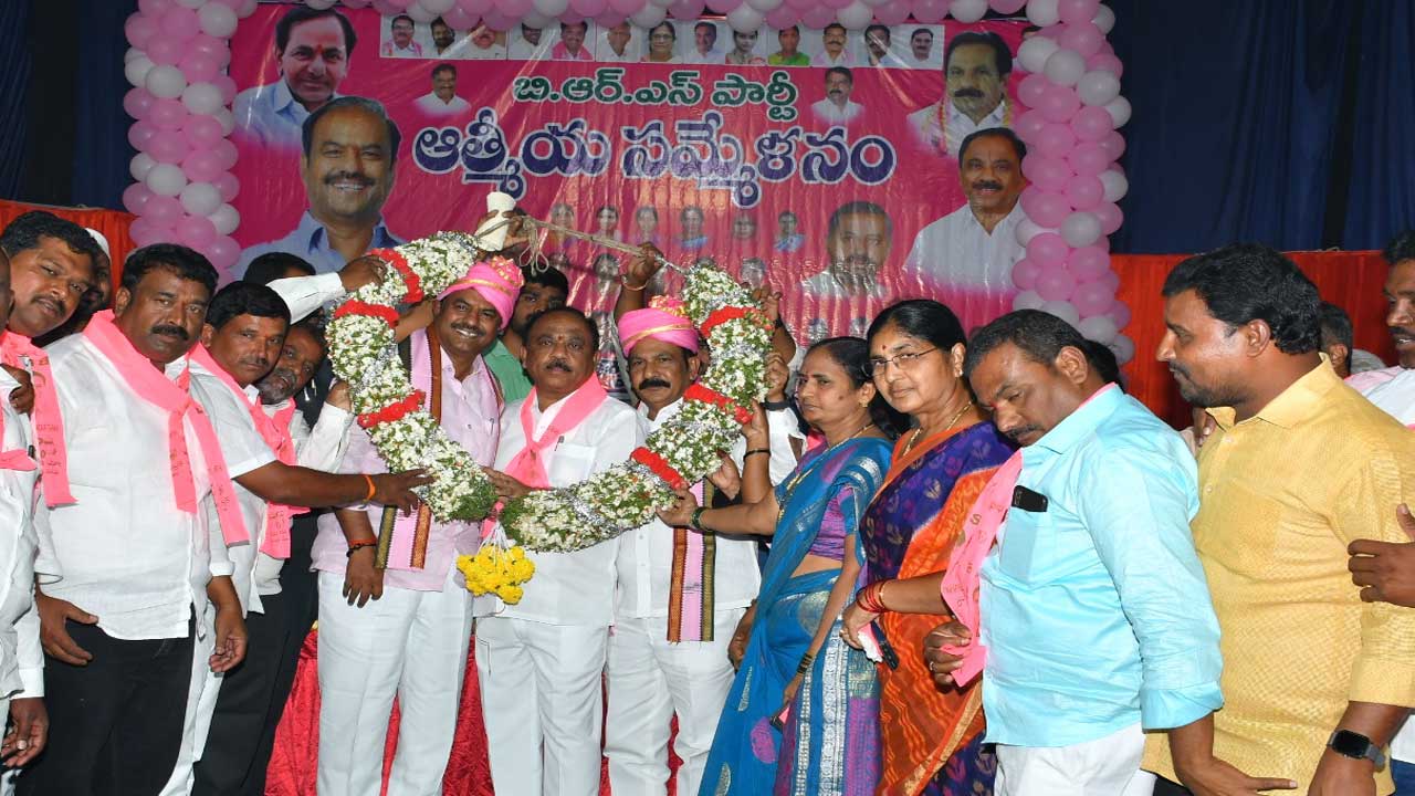 ప్రజలకు సేవ చేయాలి