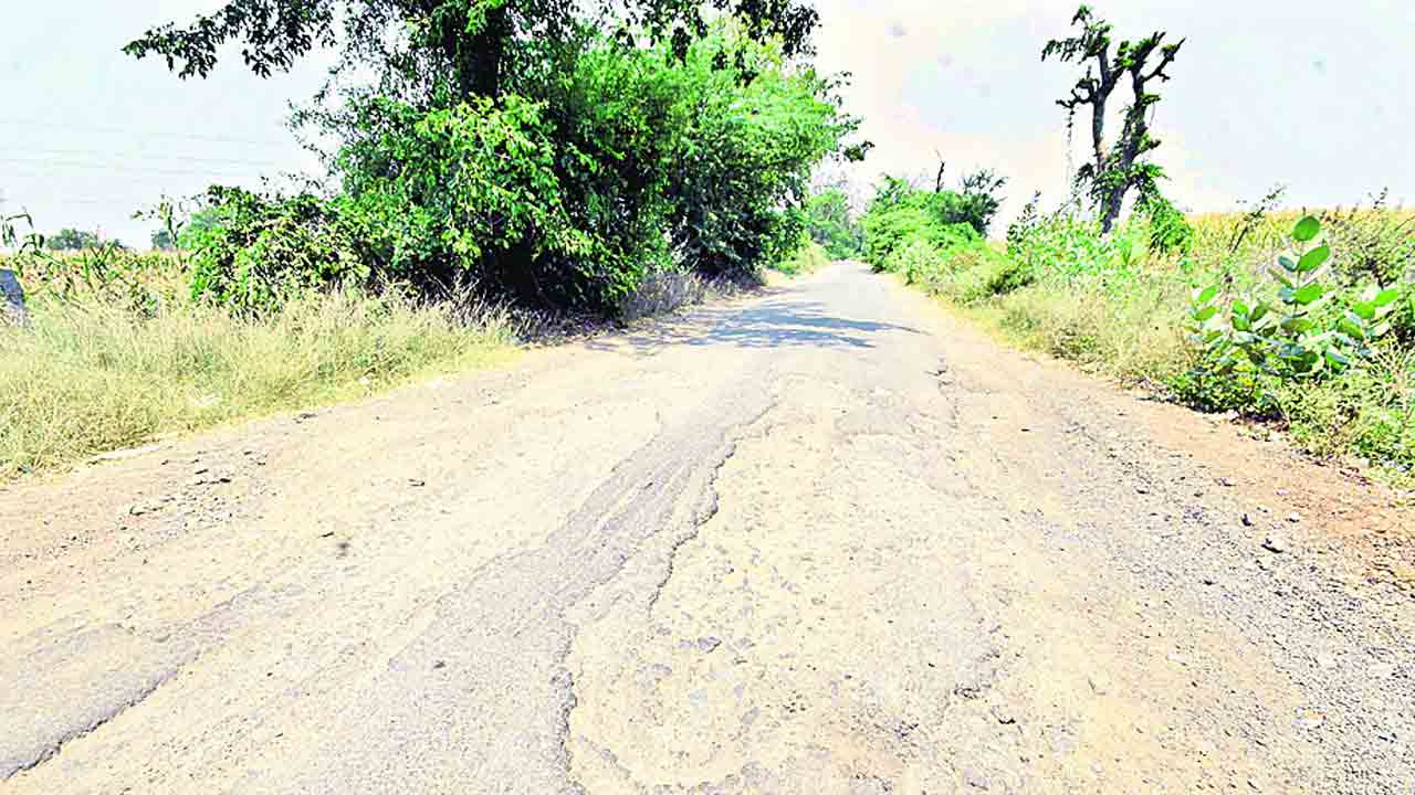 నర్సంపేట రోడ్లకు మహర్దశ