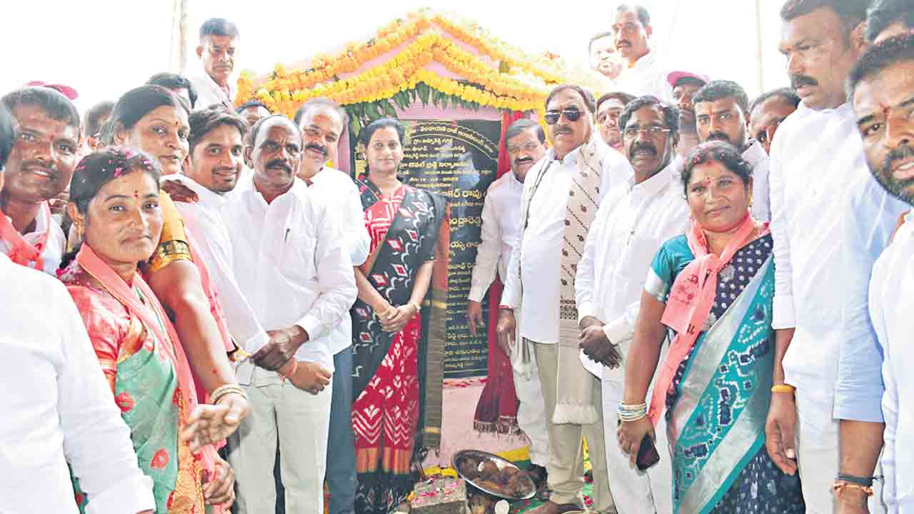 సీఎం కేసీఆర్‌తోనే..భవిష్యత్తు