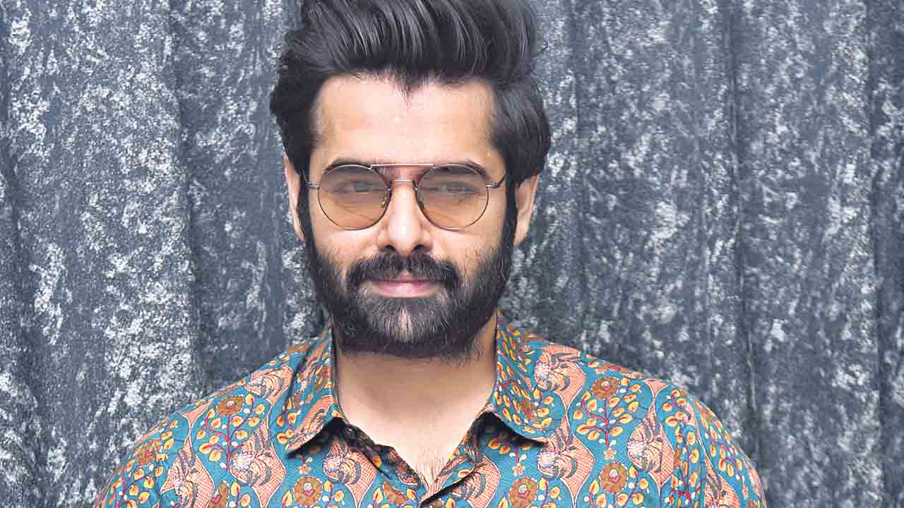 Ram Pothineni | క్రేజీ న్యూస్‌.. రామ్, మహేశ్ బాబు మూవీ సెట్స్‌పైకి వెళ్లే టైం ఫిక్స్‌ ..!