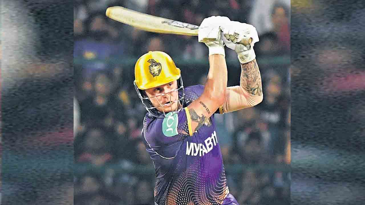 ఆర్‌సీబీ వరుస విజయాలకు చెక్‌