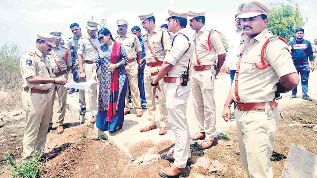 ప్రజల భద్రత కోసమే పోలీసులు