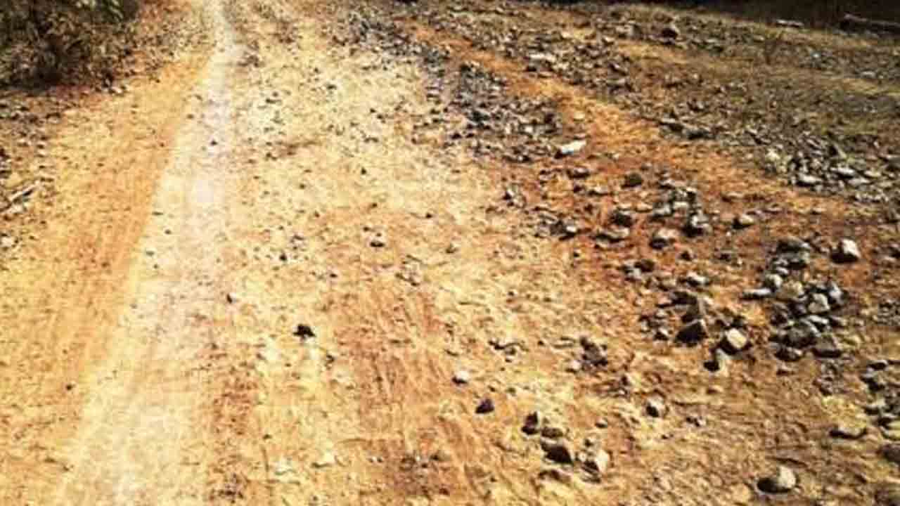 తండాల బీటీ రోడ్లకు రూ.13.90 కోట్లు