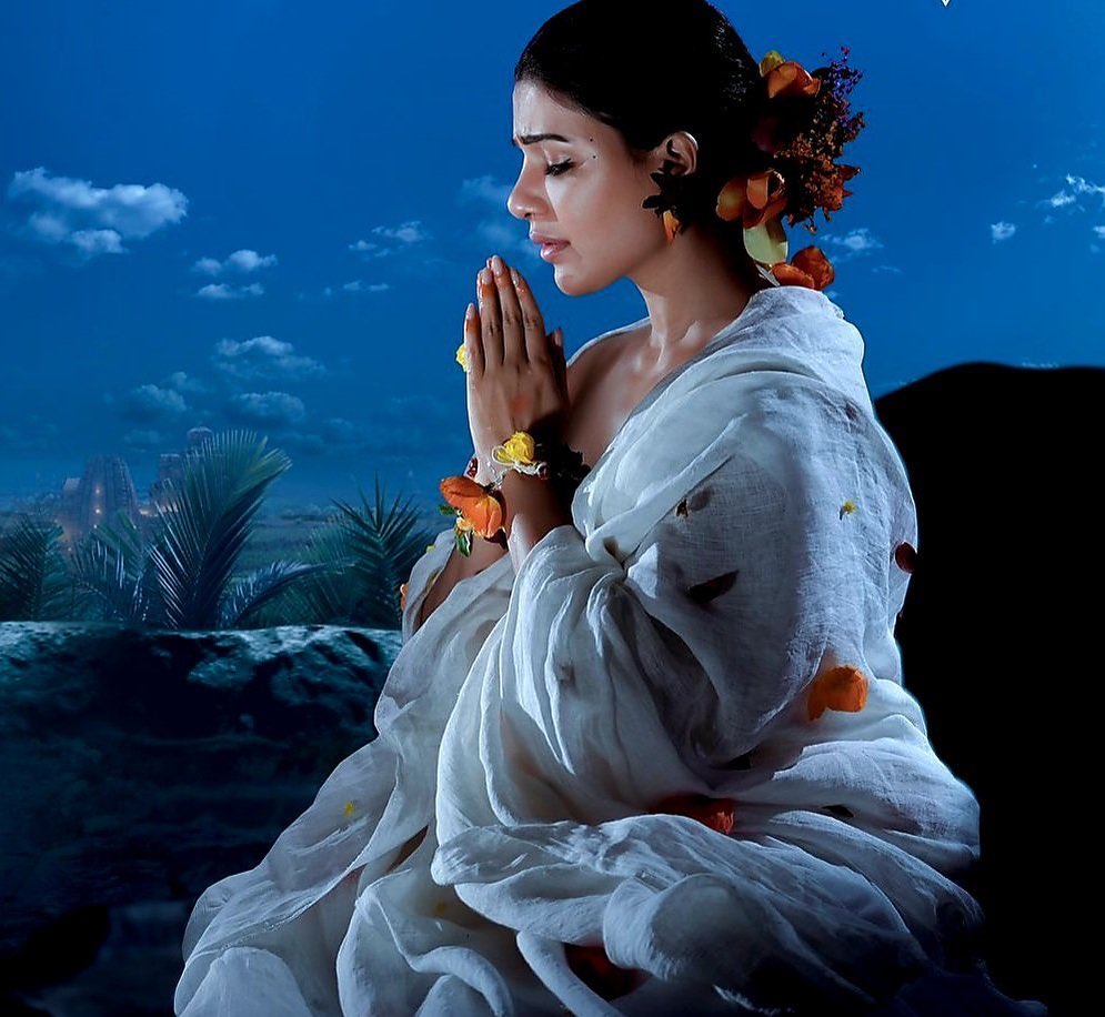 ఆమె టైటిల్‌ రోల్‌ను పోషించిన పాన్‌ ఇండియా చిత్రం ‘శాకుంతలం’ (Shaakuntalam) ఈ నెల 14న ప్రేక్షకుల ముందుకురానుంది. ( Photos : Instagram )