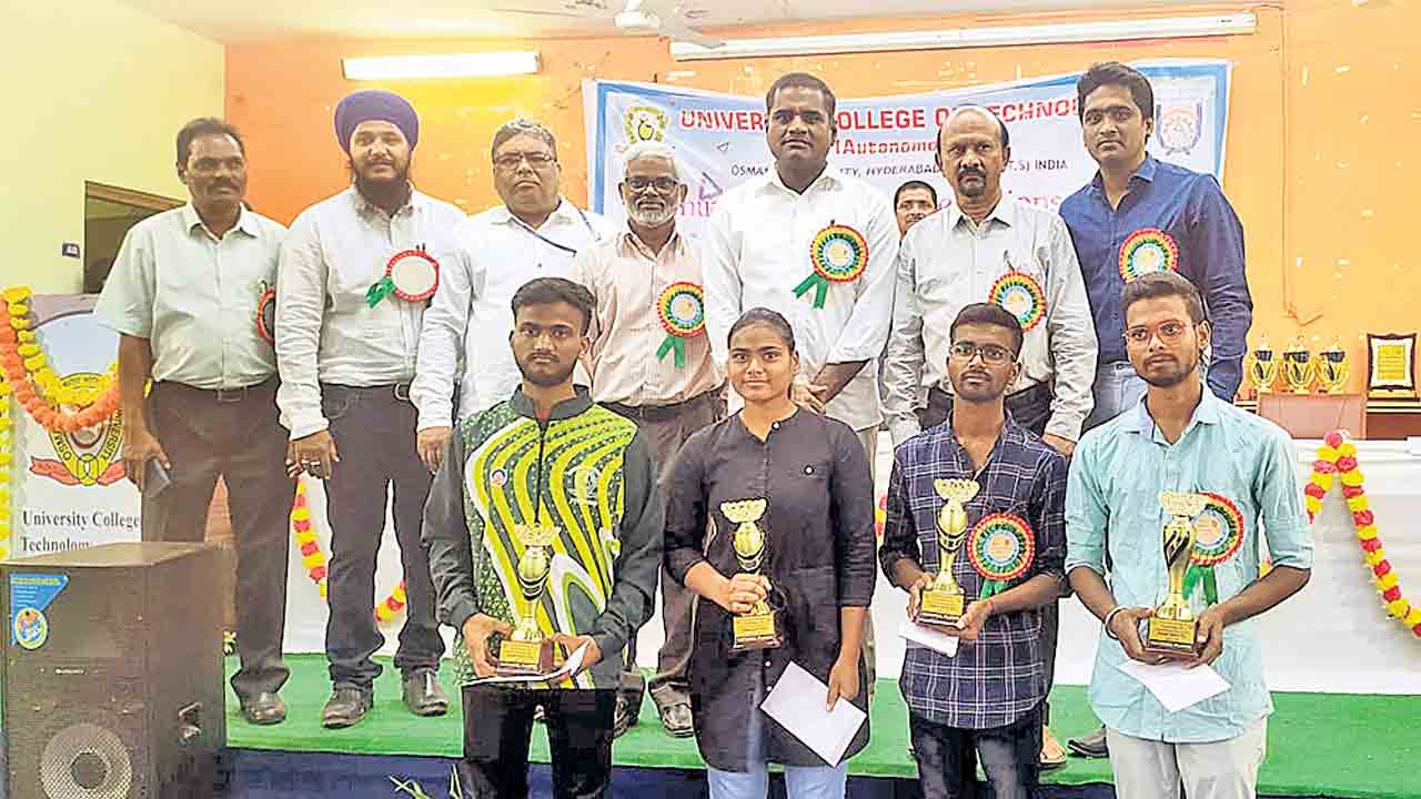 ఓయూలో ఘనంగా క్రీడా దినోత్సవం