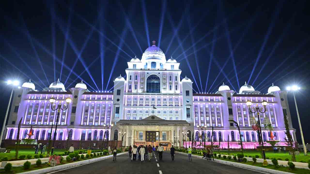 Secretariat |  అస్తిత్వ ప్రతీక వైభవ పతాక.. డాక్టర్‌ అంబేద్కర్‌ తెలంగాణ సచివాలయం..