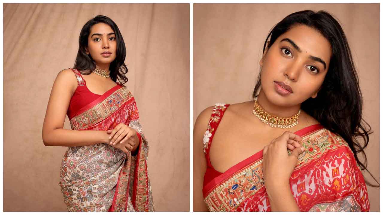 Shivathmika Rajashekar | చూపులతో మెస్మరైజ్ చేస్తున్న శివాత్మిక రాజశేఖర్..