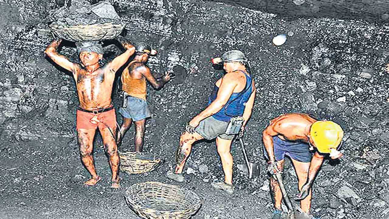 మా బొగ్గు మాగ్గావాలె!