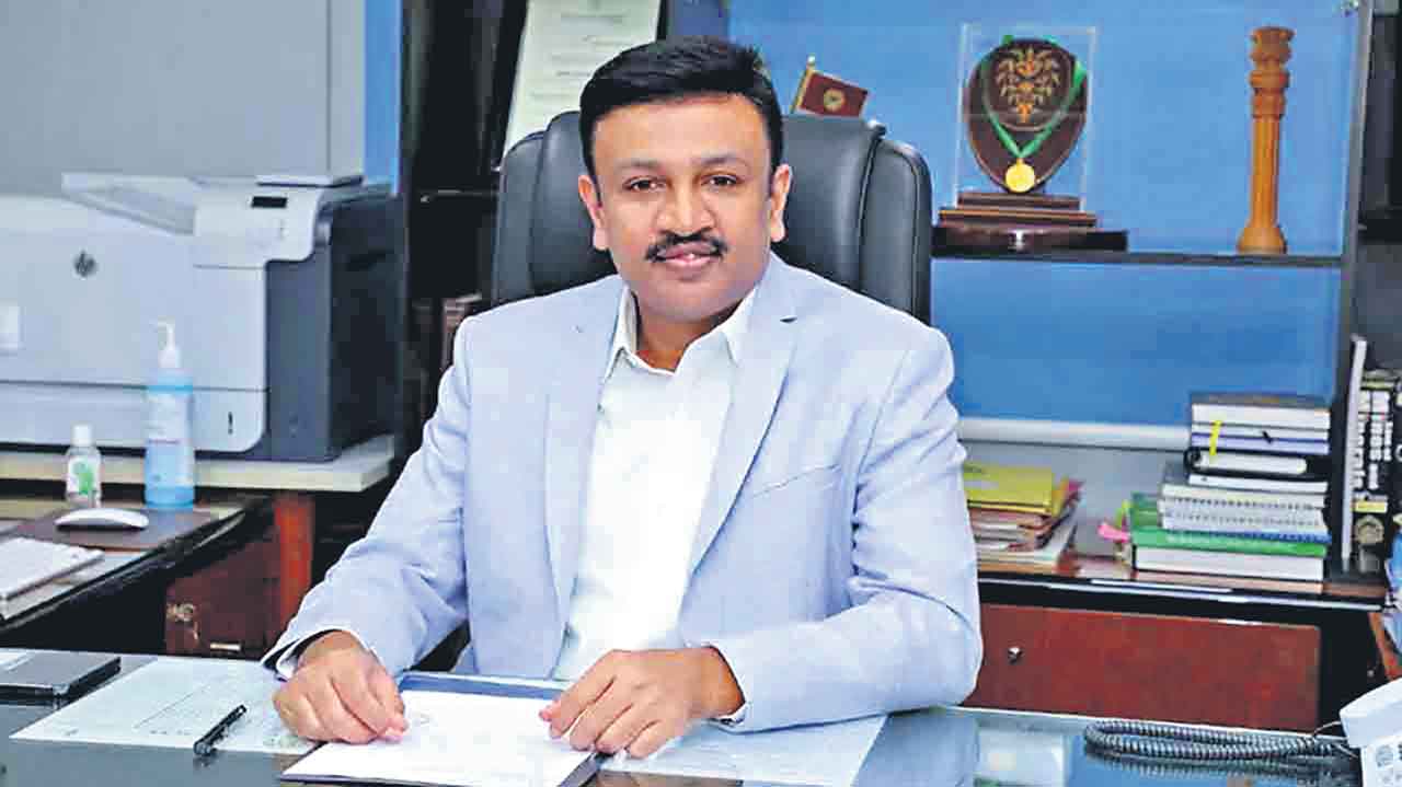 సింగరేణి టర్నోవర్‌ 32,500 కోట్లు