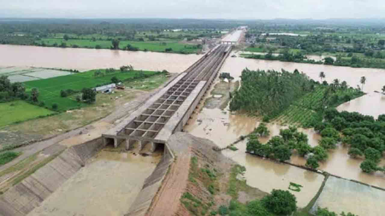 Secretariat |  కొత్త సచివాలయంలో నీళ్ల మీదనే తొలి సమీక్ష