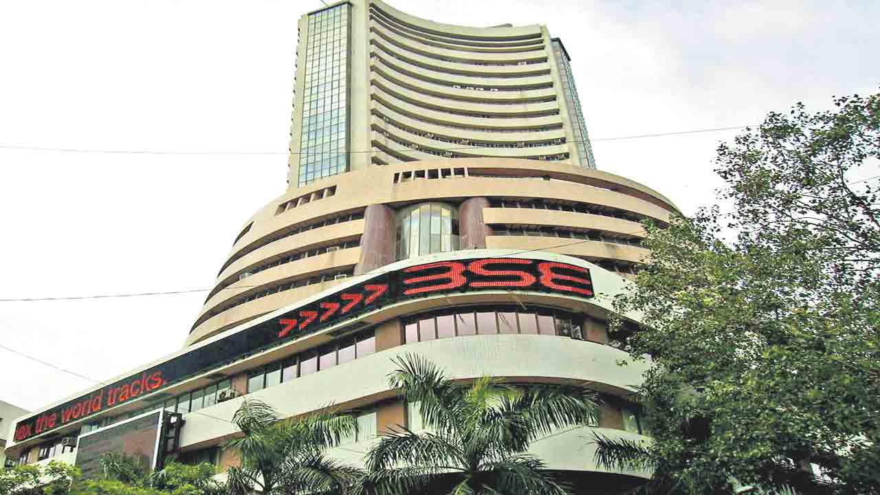 Stock Markets | నష్టాలతో మొదలై.. లాభాల్లోకి స్టాక్‌ మార్కెట్లు..!