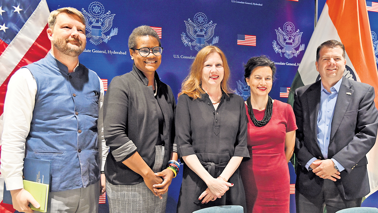 యూఎస్‌ కాన్సులేట్‌ సామర్థ్యం మూడింతలు