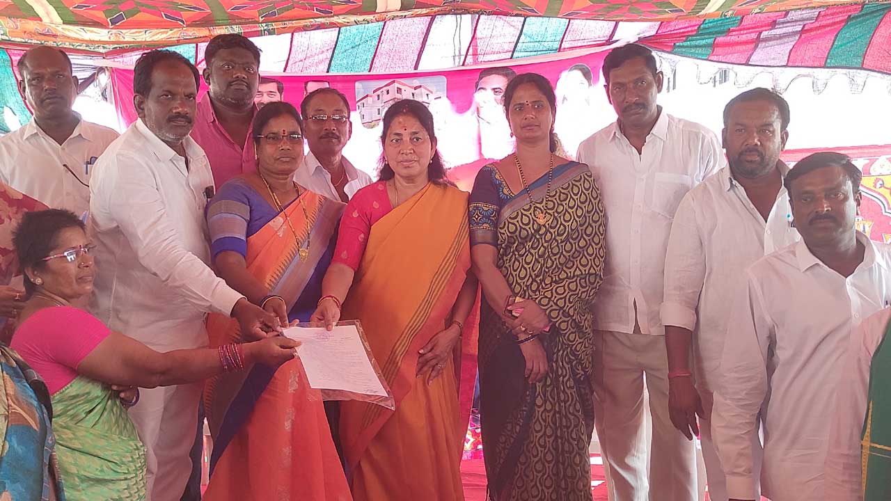 సబ్బండ వర్గాల సంక్షేమానికి ప్రభుత్వం కృషి