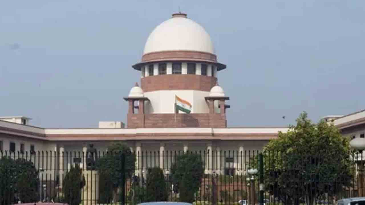 Atiq Ahmed Case | గ్యాంగ్‌స్టర్‌ అతీక్‌ అహ్మద్‌ సోదరుల హత్యపై ప్రశ్నలు లేవనెత్తిన సుప్రీంకోర్టు..!