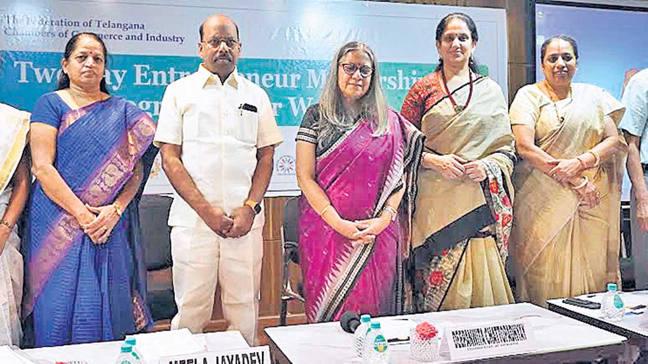 తయారీ రంగంలో స్టార్టప్‌లు స్థాపించండి