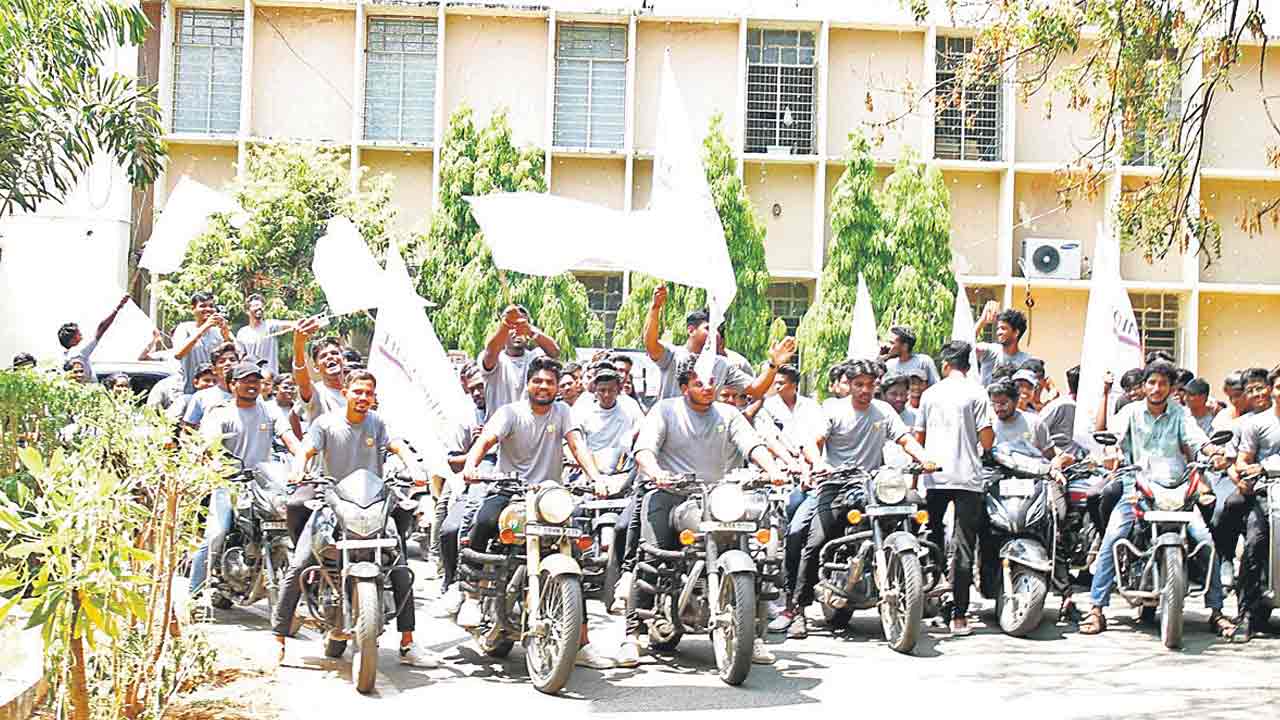 నేటి నుంచి టెక్నోస్మానియా