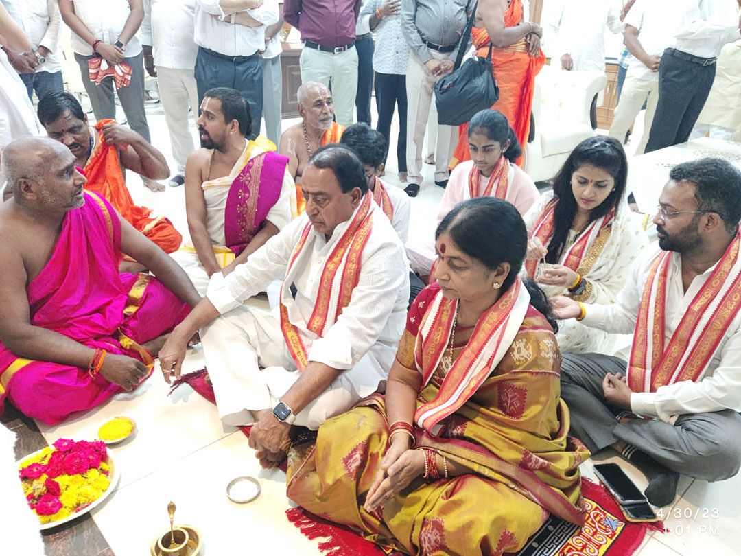 Telangana Ministers Sign On Various Governament Documents At Br Ambedkar Secretariat Photos (16)