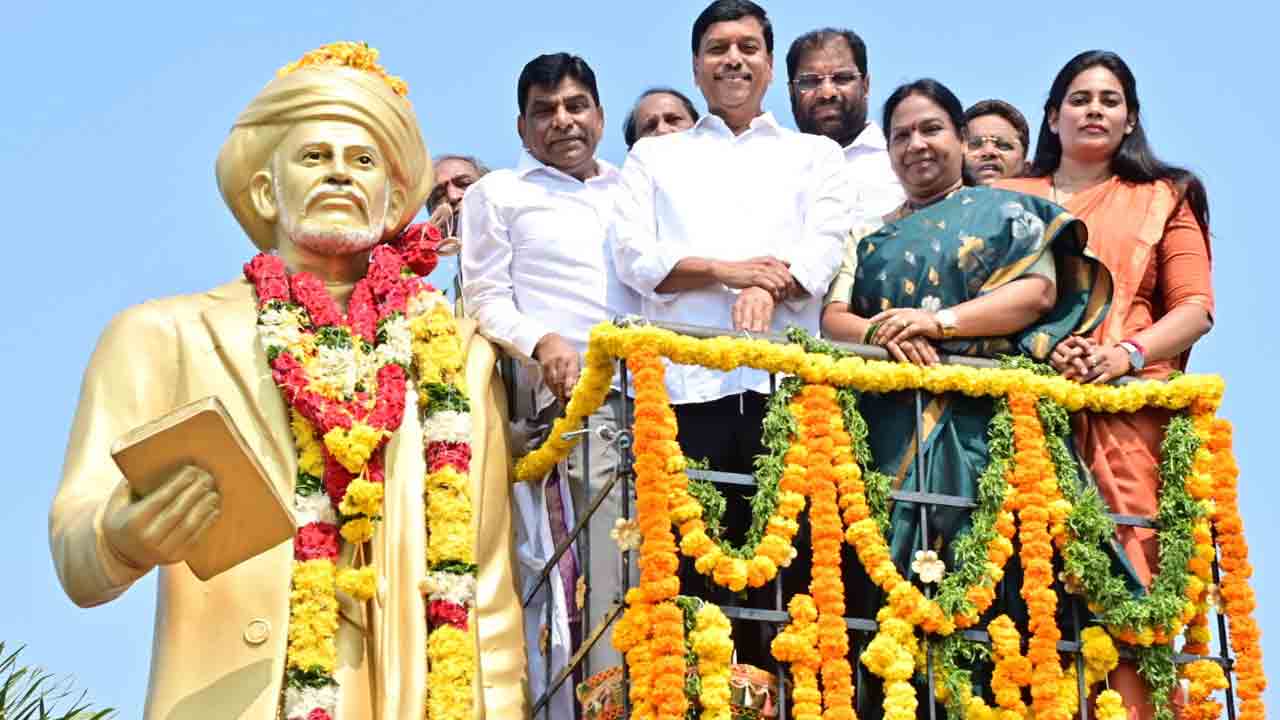 పూలే స్ఫూర్తితో తెలంగాణ పురోగతి