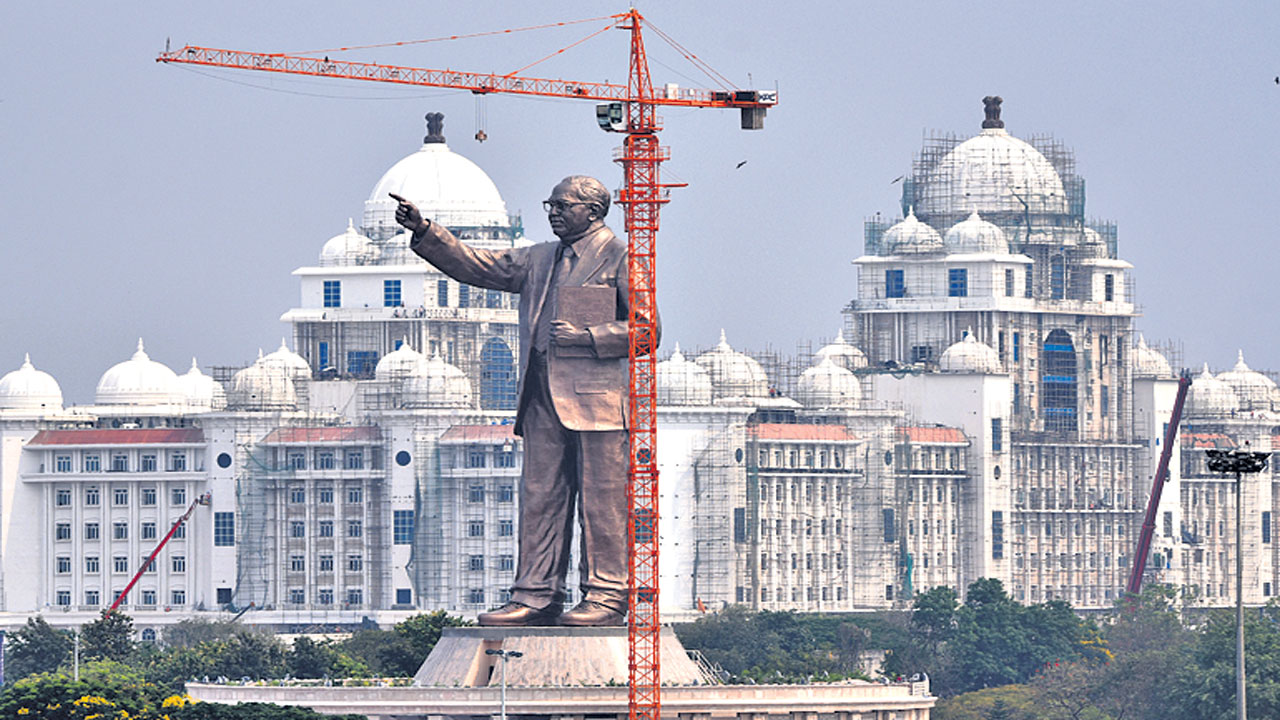 సాహెబ్‌.. స్టాచ్యూ ఆఫ్‌ ఈక్వాలిటీ