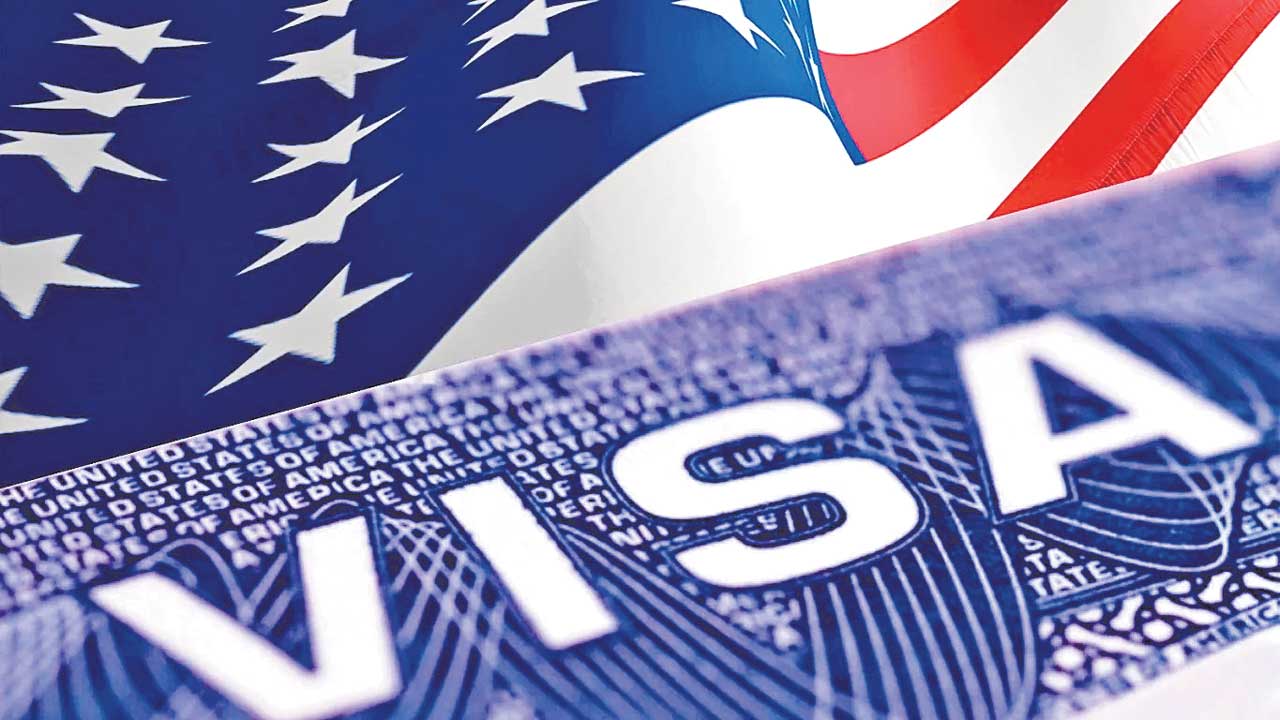 US Visa | అమెరికా వెళ్లేవారికి షాక్‌.. వీసా ఫీజులు భారీగా పెంపు