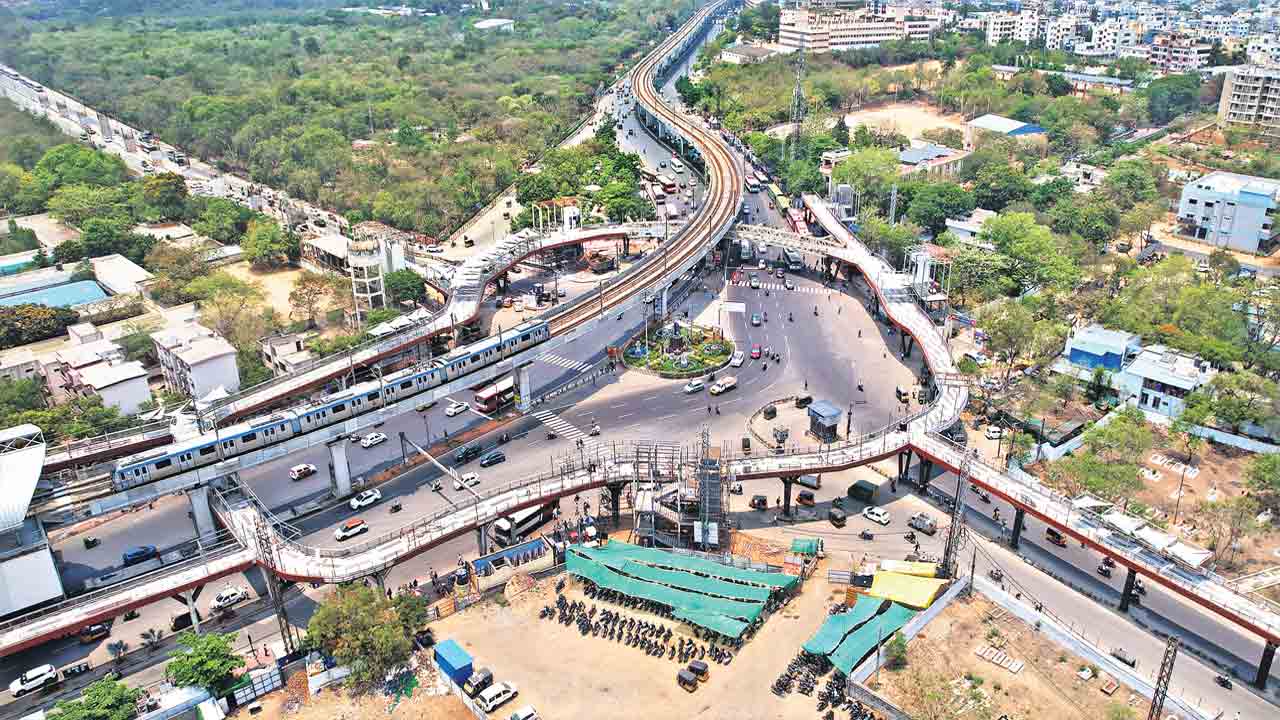 వందేండ్లు నిలిచేలా