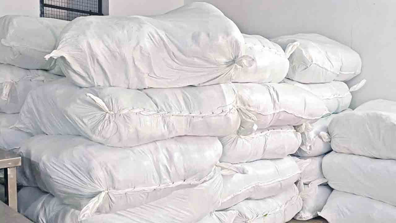 రంజాన్ కానుకలు వ‌చ్చేశాయ్‌